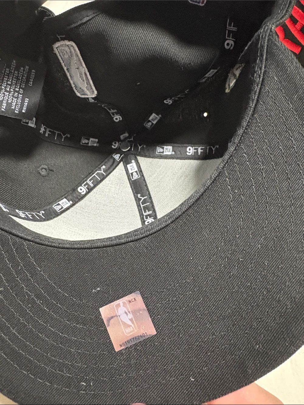 New Era Black/Gold/Red 'Champions' Snapback Hat - Picture 7 of 7